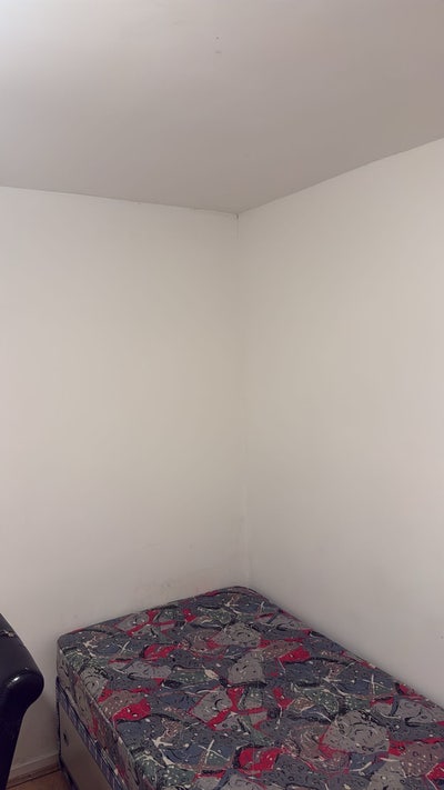 Room for rent Main Photo