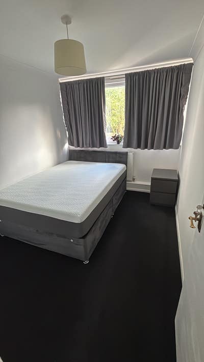  Room in Prime Location Near Greenwich  Park Main Photo