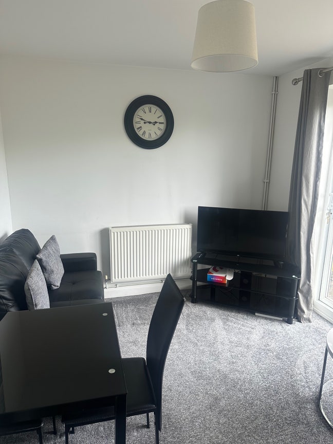 Double room with en-suite close to town Main Photo