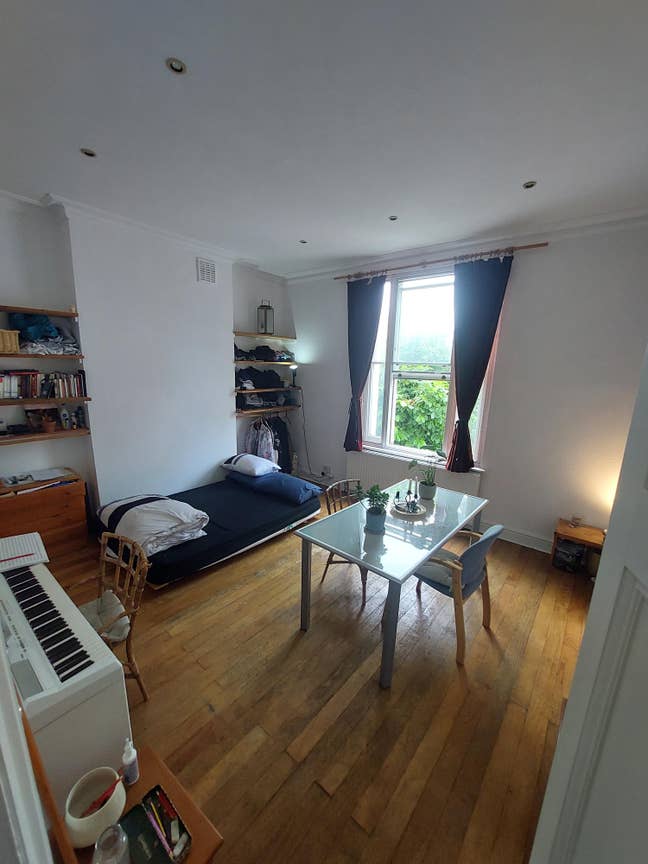 Massive bright room in the heart of Camden Town Main Photo