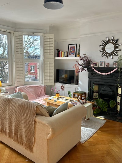 Double Room Available in North London Flat Main Photo