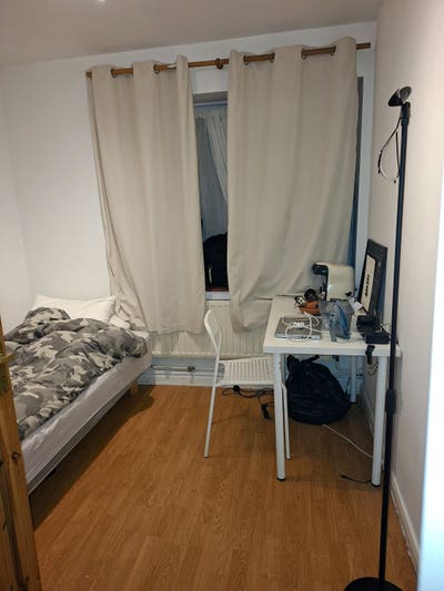 Double Room for rent in wanstead  Main Photo