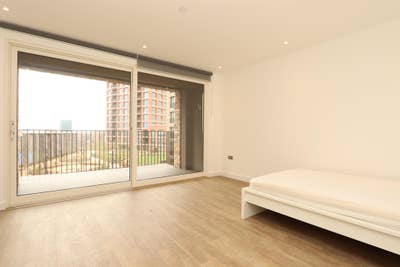 Beautiful rooms in Canada Water SE16 - Tennis-GYM Main Photo