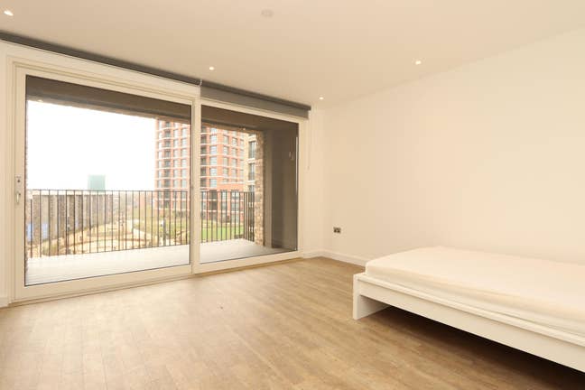 Beautiful rooms in Canada Water SE16 - Tennis-GYM Main Photo