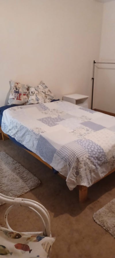 Room to rent in a quiet house on A30  Main Photo