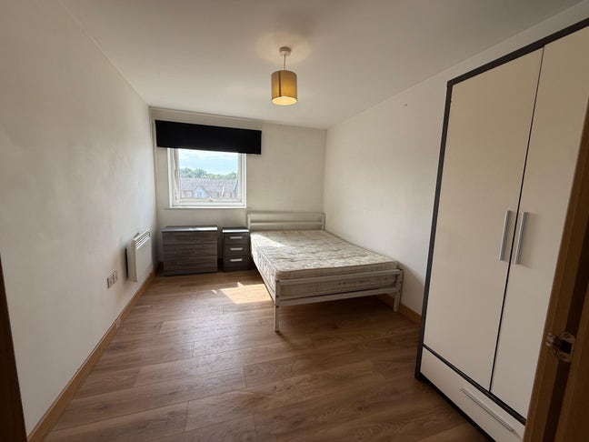 Double bed en-suite in flat share Main Photo