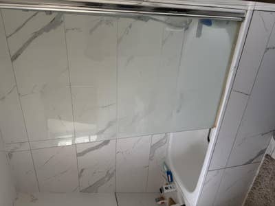 One room available in a 3 bedroom flat Main Photo