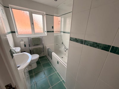 Double room with own private bathroom Main Photo