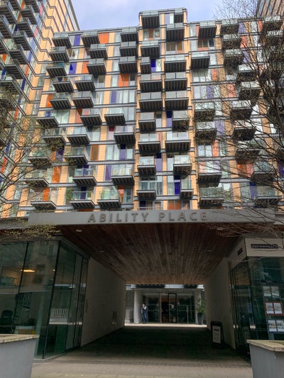 Modern apartment in Canary Wharf (female only) Main Photo