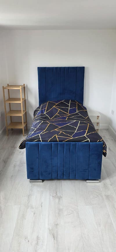  Furnished single bed rooms  Main Photo