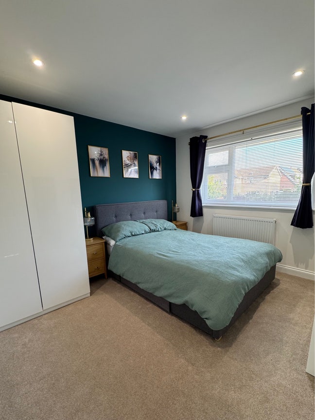 Newly Decorated Furnished Double Room Main Photo
