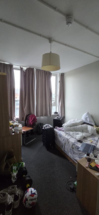 A short term rent at favel house. For one month Main Photo