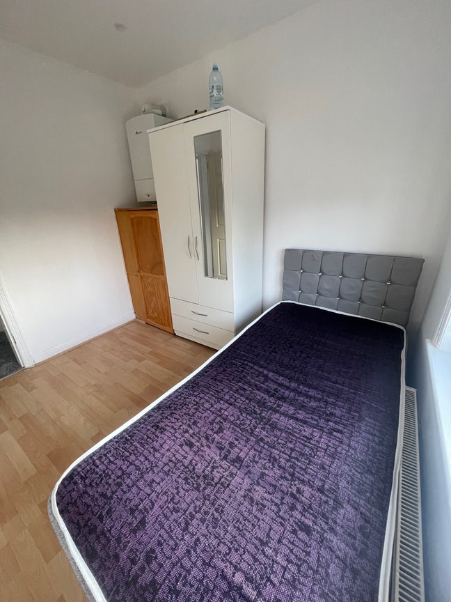 Single room Main Photo