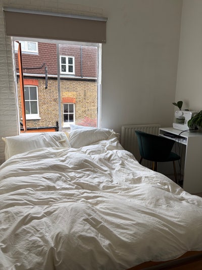 Lovely double room in W12 Main Photo