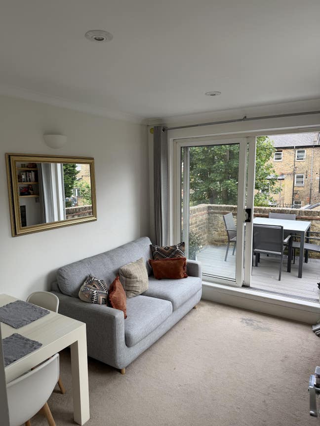 Short Term Sublet of My Flat from 1 July  Main Photo
