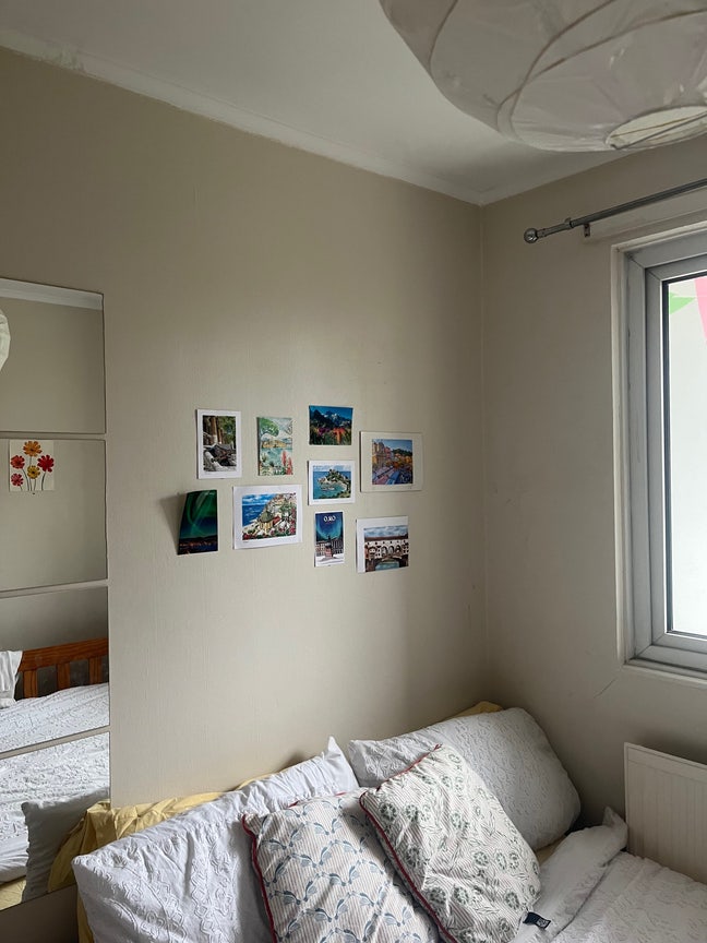 Double room in sunny bethnal green flat !!  Main Photo