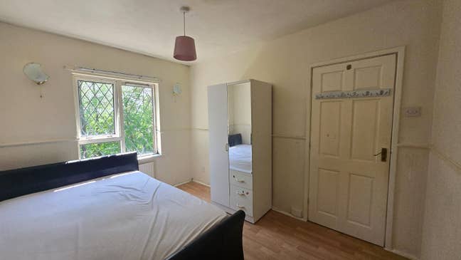 Large Double room  Main Photo