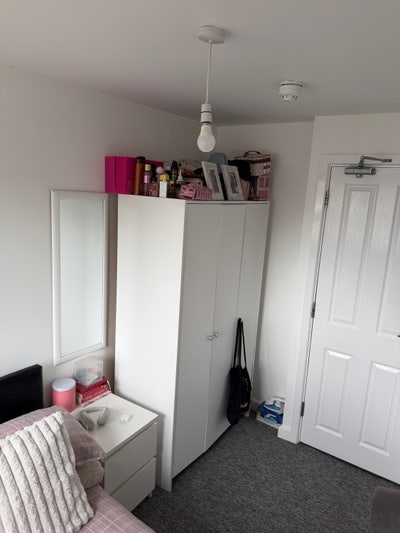 Looking for a Replacement in Affordable Room Main Photo