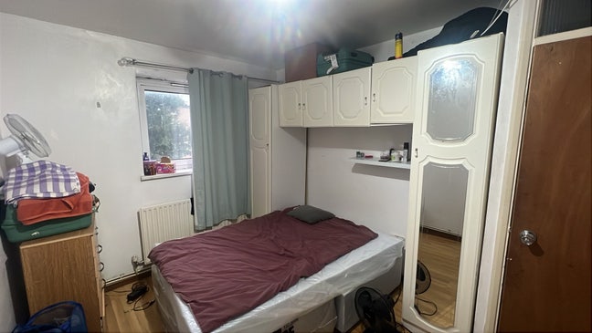 Double room available in Stratford E15   Main Photo