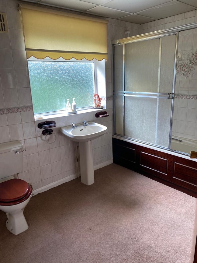 Dagenham House Main Photo