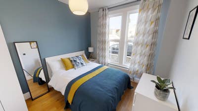 Stylish En-suite Double in Great Location! Main Photo