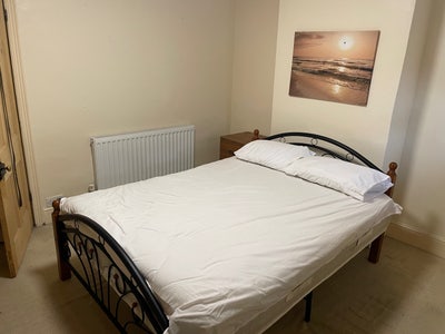 1 Double bedroom  Main Photo