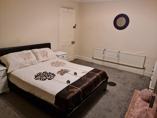 Furnished Double Room to Let Main Photo