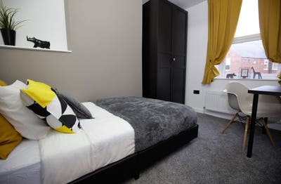 🏡 Quality Room soon to be available  Main Photo