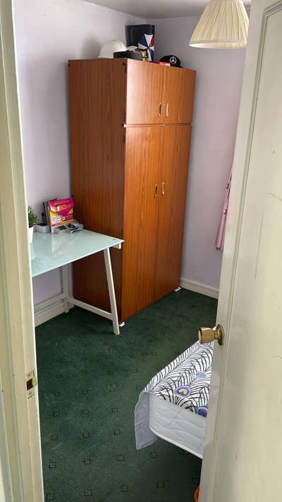A Room in 4 -bedroom 1 bathroom,house in Basildon  Main Photo