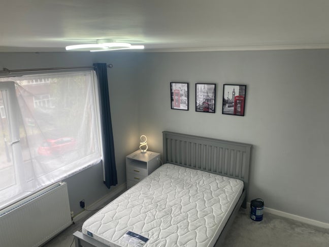 1  double bedroom 1-6 months +  Main Photo