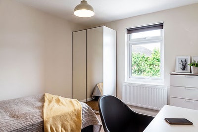 Double room w/ en-suite in friendly house share 🏡 Main Photo