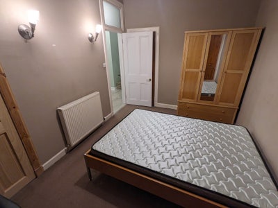 En-suite Double bedroom flat in Gorgie Main Photo
