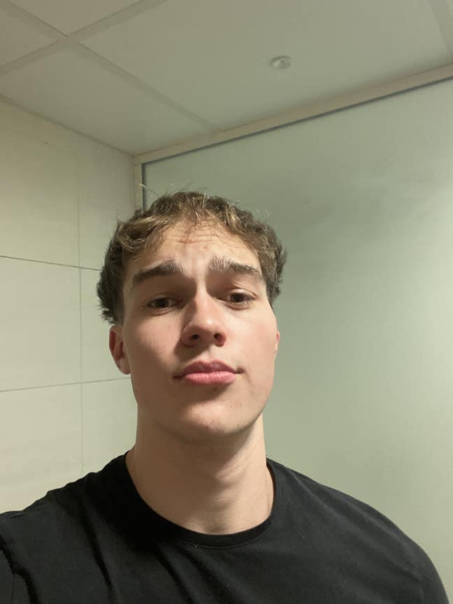 Friendly, tidy and respectful professional lo... Main Photo