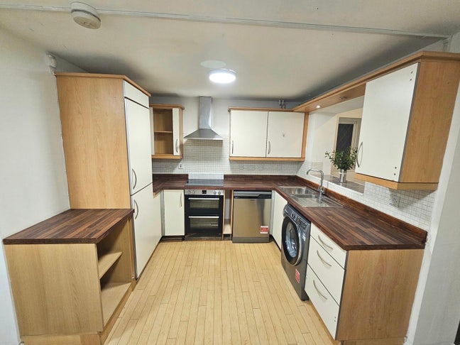 Double Room - Great location in Filton Main Photo