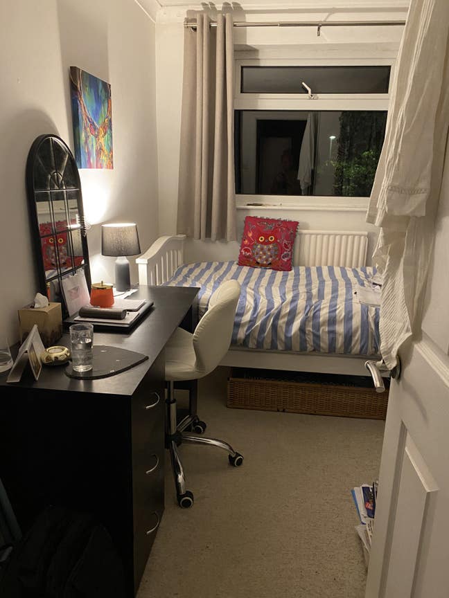 Single room - bills included. Main Photo
