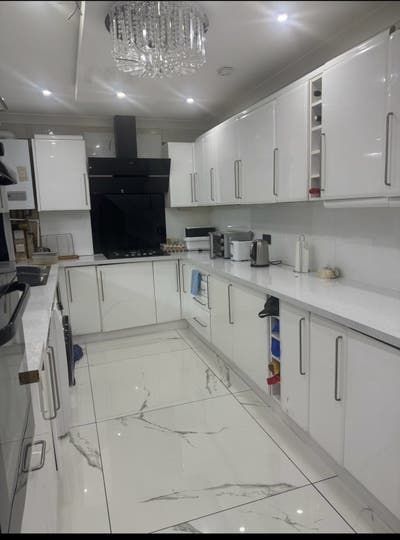 Premium Double Room Available in Essex – Bills Inc Main Photo