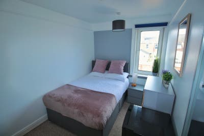 🌟 Furnished Double Room | Bills Included  Main Photo