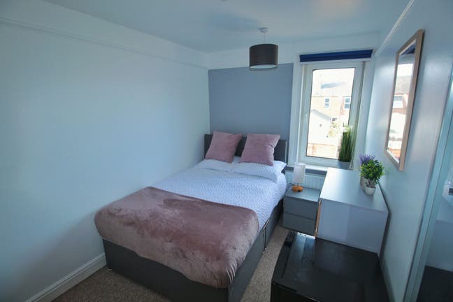 🌟 Furnished Double Room | Bills Included  Main Photo