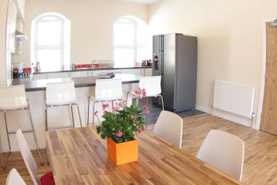 🏡 Seion Chapel Apartment Premium 4 bedroom  Main Photo