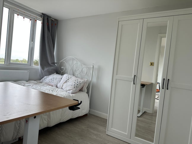 Short Let One bedroom Detached Apartment  Main Photo