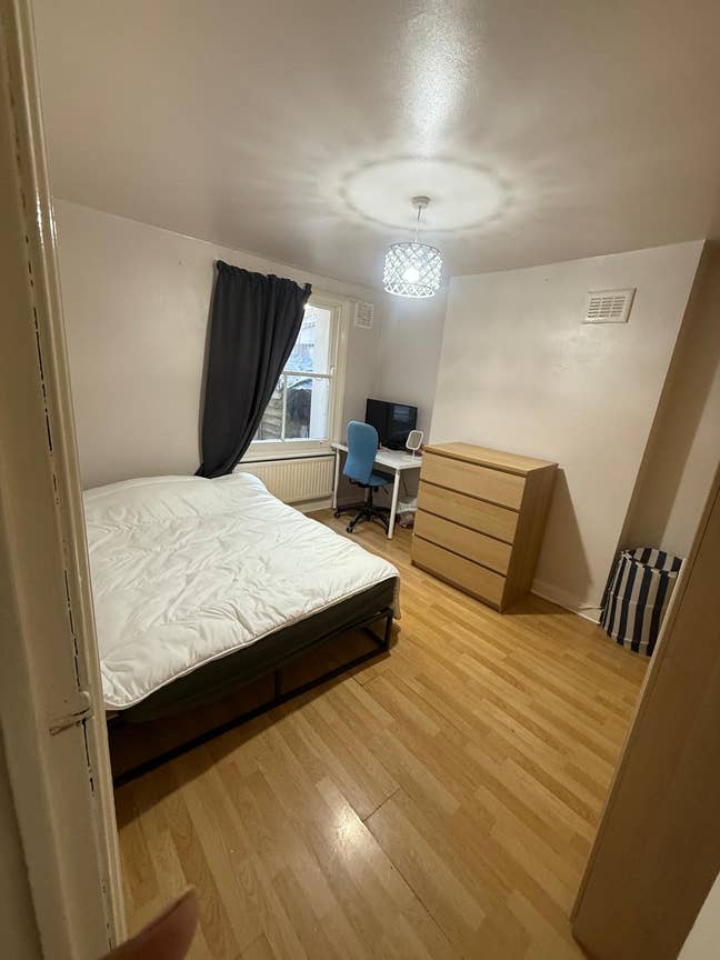     Beautiful Double Room in Queen’s Park | Garden Main Photo