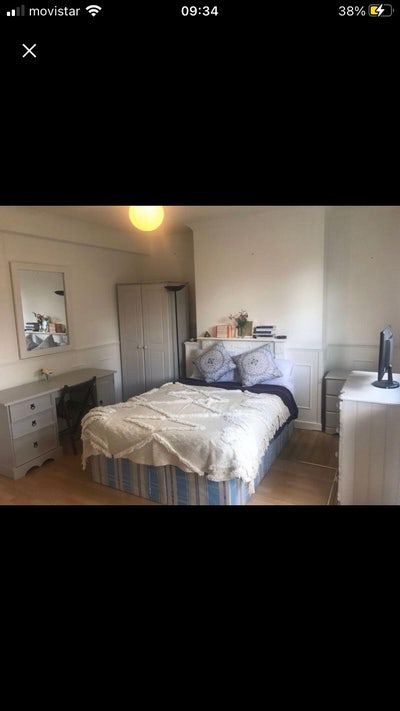 Huge double room with Balcony Canada Water Main Photo