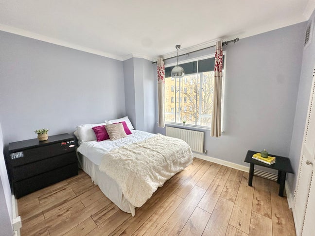 🏠 Charming Flat, Lovely Room for Rent Main Photo