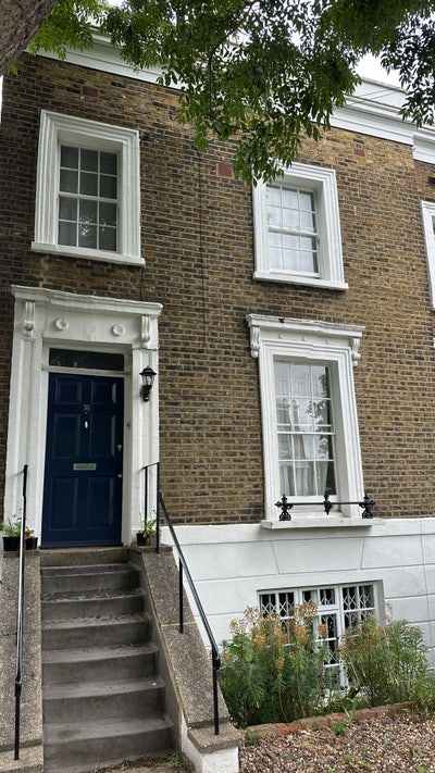 Double Room Available in De Beauvoir Town  Main Photo