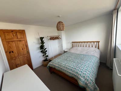 1 double room available in Roch Main Photo