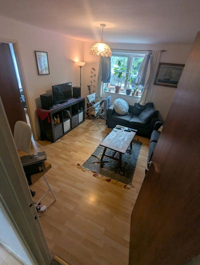 Cosy room in friendly Bethnal Green flat Main Photo