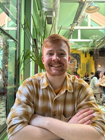 Hi! I’m looking for a room in a flat or house  Main Photo
