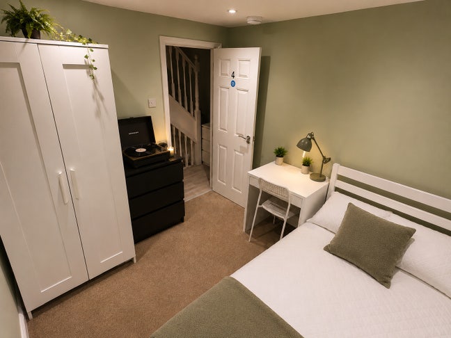 Double Room All Bills - Garden & Lounge 🏡 Main Photo