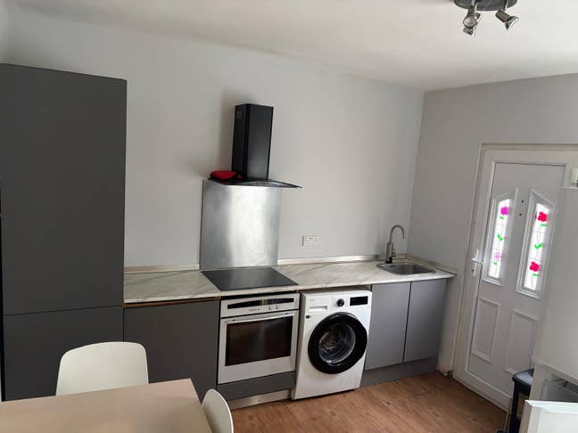 One bedroom flat to rent  close to Edmonton Green  Main Photo