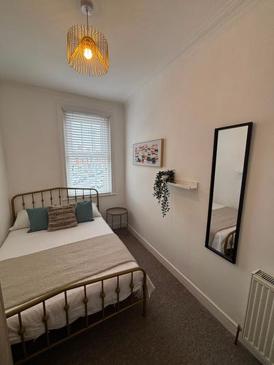 Private bathroom, lounge & garden | Now &pound;625 pcm Main Photo